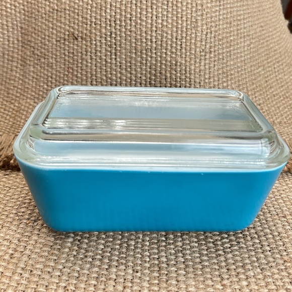 Vintage PYREX  Blue, Teal Refrigerator Glass Container - Picture 9 of 9